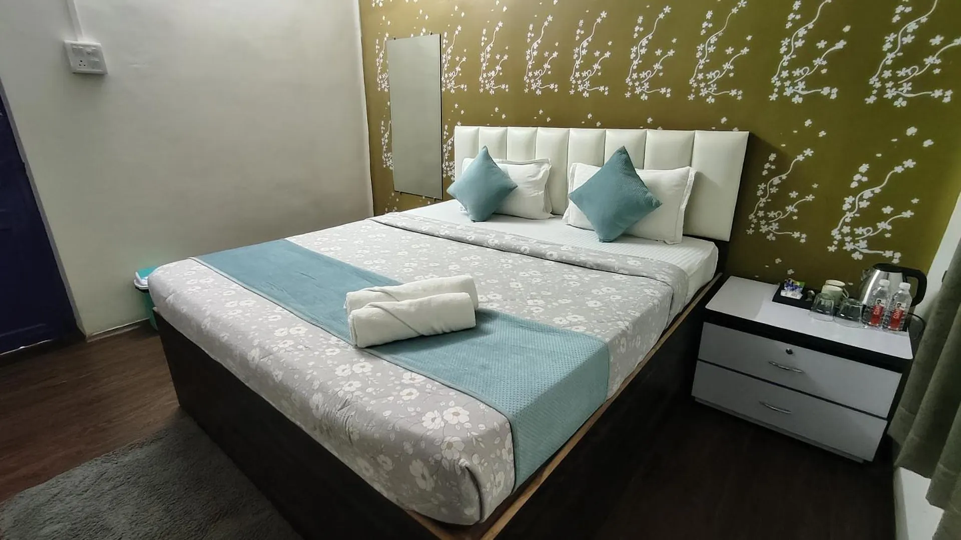 Inka Kashi Hostel Varanasi