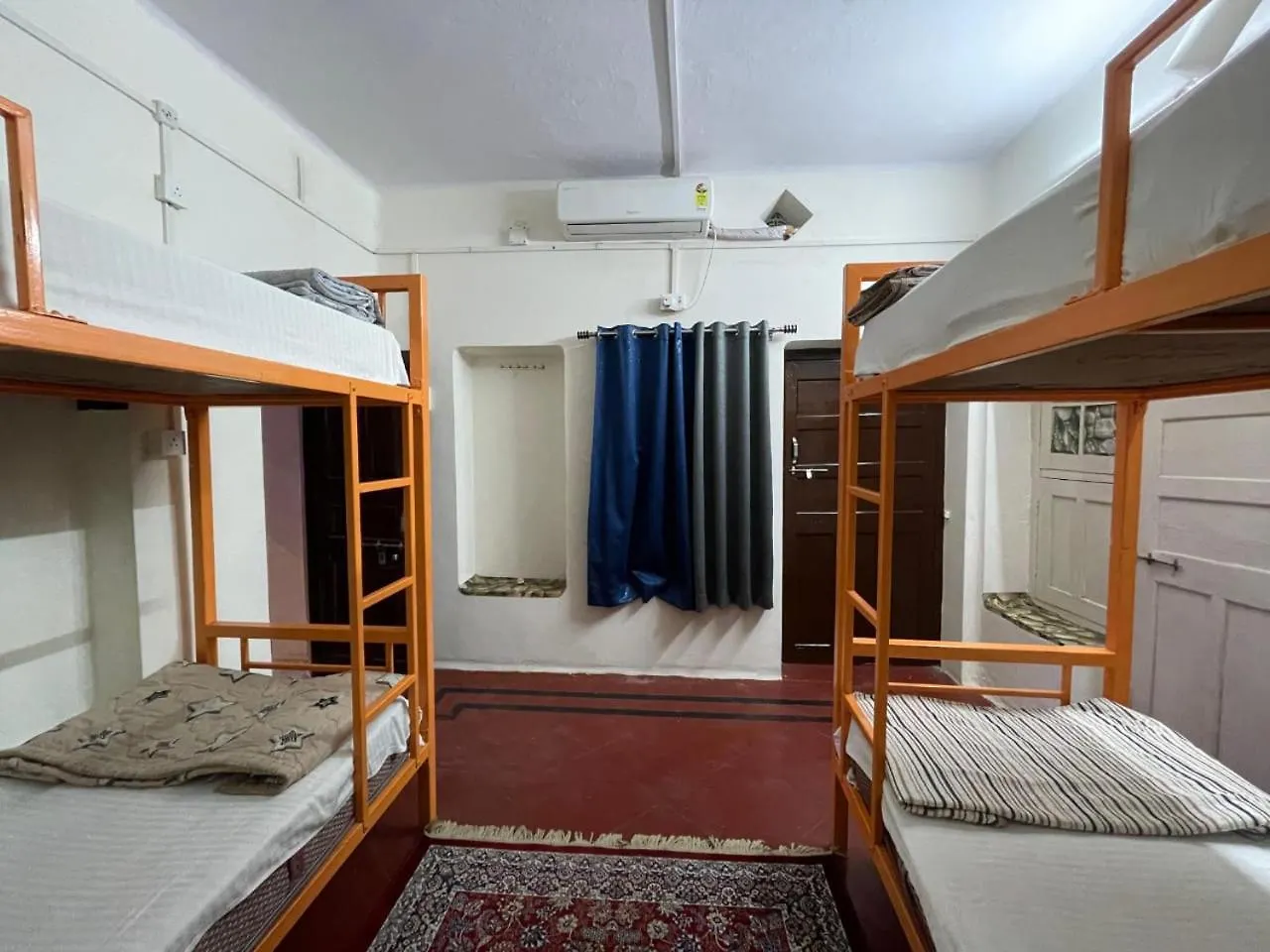 Inka Kashi Hostel Varanasi
